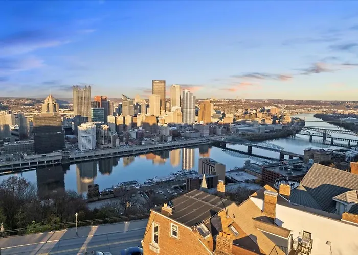 Skyline At Your Door - With A View * Pittsburgh